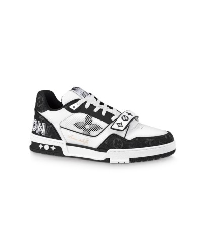 Louis Vuitton Trainer Sneaker Black White