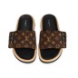 Louis Vuitton Pool Pillow Comfort Monogram