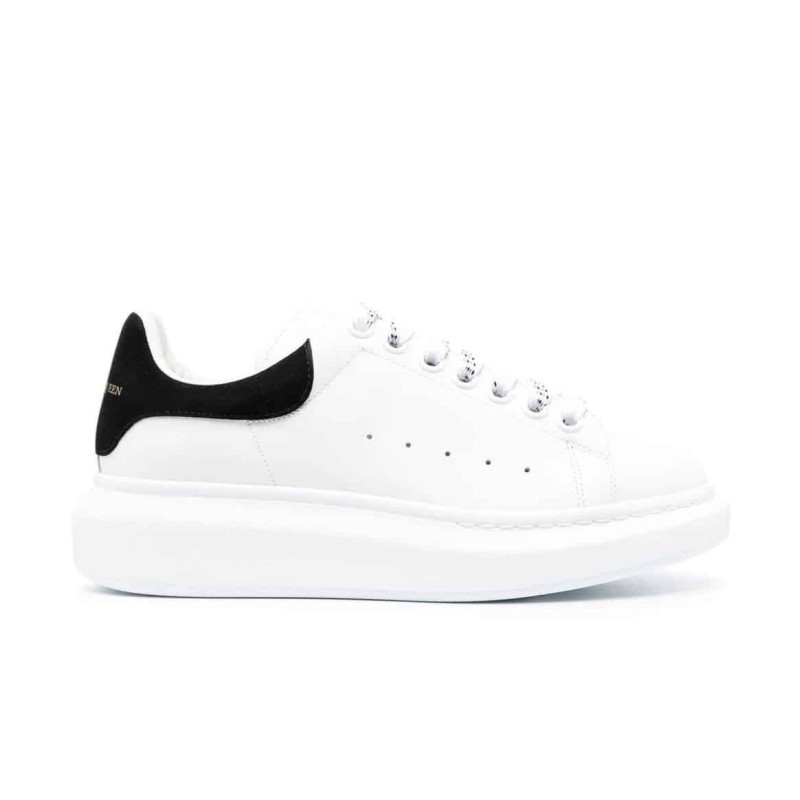 Alexander MCQueen Oversized Sneaker Suede (2) Alexander MCQueen Oversized Sneaker Suede (2)