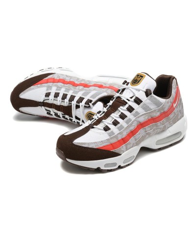 Nike Air Max 95 SE Social FC