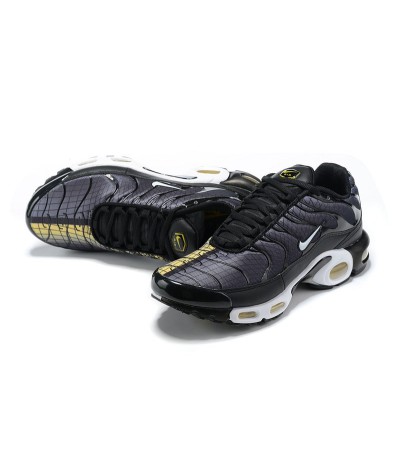 Nike Air Max Plus TN 21 Black White Logo