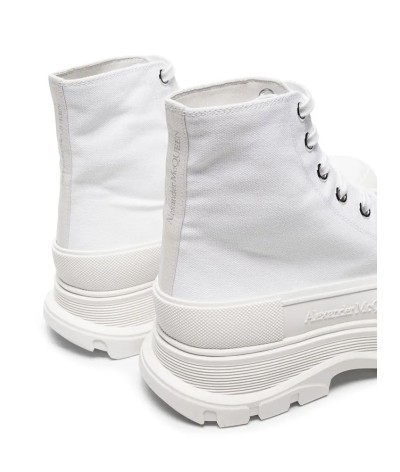Alexander McQueen Tread Slick: Caratteristiche, Design e Stile delle Sneakers Iconiche | DripHouse