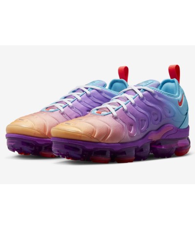 Nike Air Vapormax Plus Multigradient