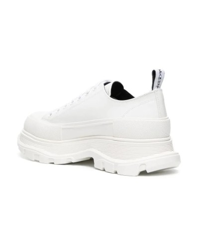 Alexander McQueen Tread Slick: Caratteristiche, Design e Stile delle Sneakers Iconiche | DripHouse