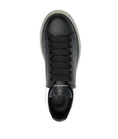Sneakers Alexander McQueen Oversized, Stile e Comfort di Lusso | DripHouse
