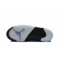 Nike Air Jordan 5 UNC