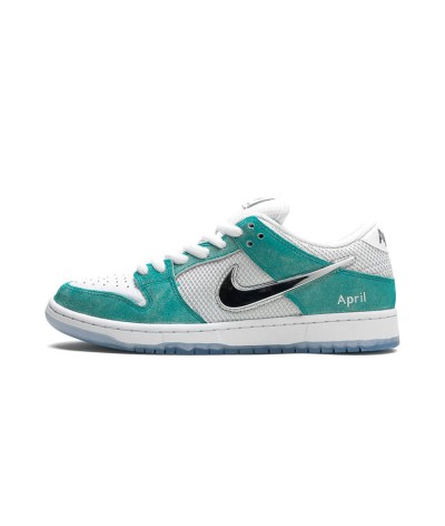 Nike SB Dunk Low April