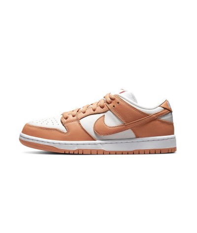 Nike SB Dunk Low Light Cognac