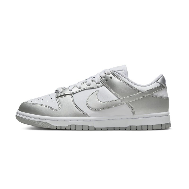 Nike SB Dunk Low Metallic Silver