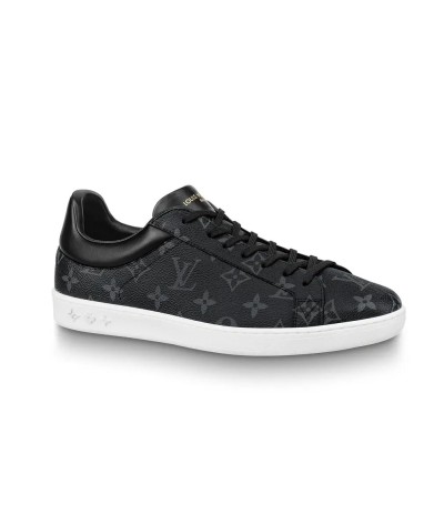 Sneakers Louis Vuitton: L’eleganza del Lusso e Design Moderno | DripHouse