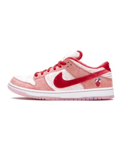 Nike SB Dunk Low Strangelove