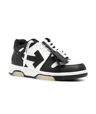 Off-White Out of Office: Sneakers Iconiche tra Stile, Comfort e Design Esclusivo | DripHouse
