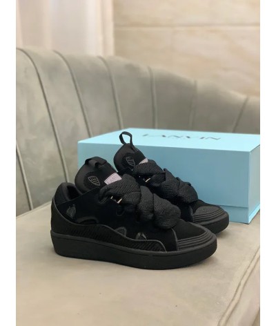 Acquista Lanvin Curb Lace-up Sneakers: Eleganza e Comfort per il Tuo Look Urbano | DripHouse