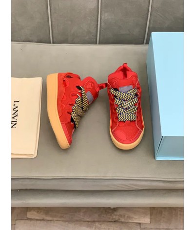Acquista Lanvin Curb Lace-up Sneakers: Eleganza e Comfort per il Tuo Look Urbano | DripHouse