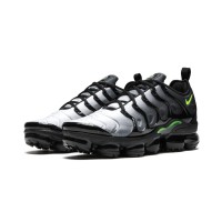 Nike Air Vapormax Plus Grigio Chiaro