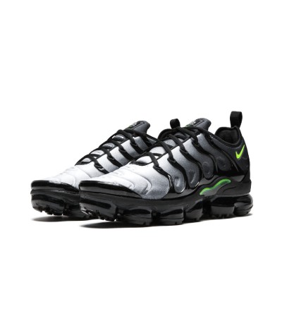 Nike Air Vapormax Plus Grigio Chiaro
