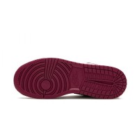 Jordan 1 Low Noble Red