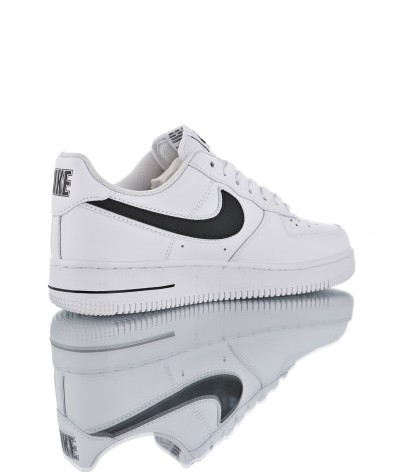 Nike Air Force 07´ Bianca Logo Nero