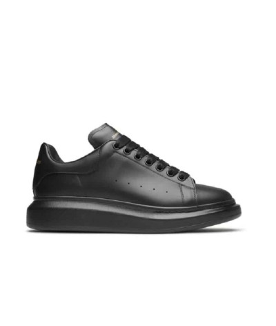 Sneakers Alexander McQueen Oversized, Stile e Comfort di Lusso | DripHouse